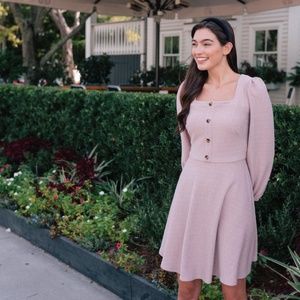 Gal Meets Glam Greta